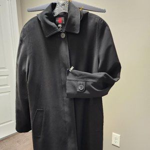 Like new Gallery black coat M with removable lining and hood machiine washable